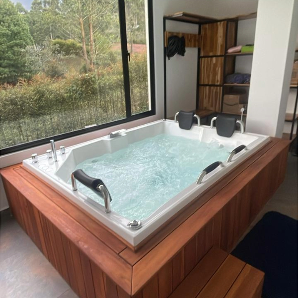 Jacuzzi para cuatro personas - Imagen 4