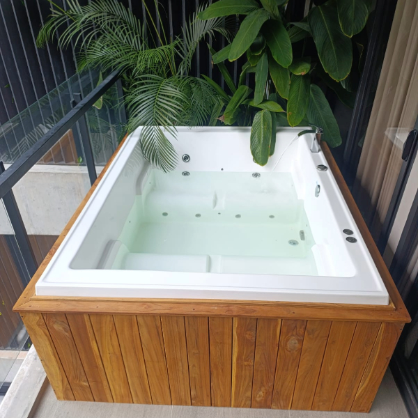 Jacuzzi para cuatro personas - Imagen 8